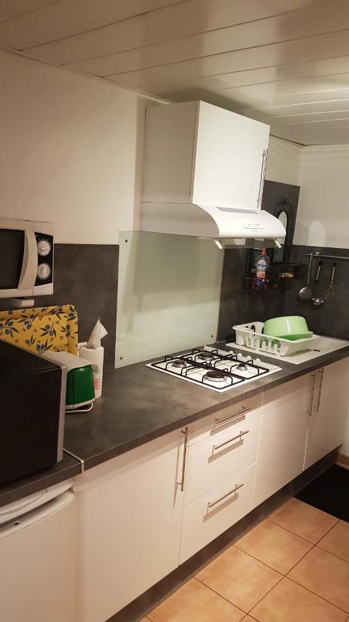 Appartement Meuble Bord De Mer Fos Sur Mer Fos-sur-Mer Bagian luar foto